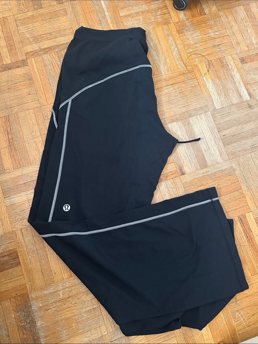 XL Men’s Lululemon Track Pants - Black